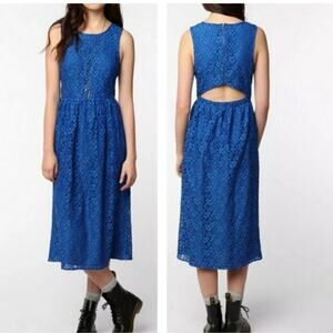 Urban Outfitters Pins & Needles Blue Sleeveless Open Back Lace Dress Size Medium